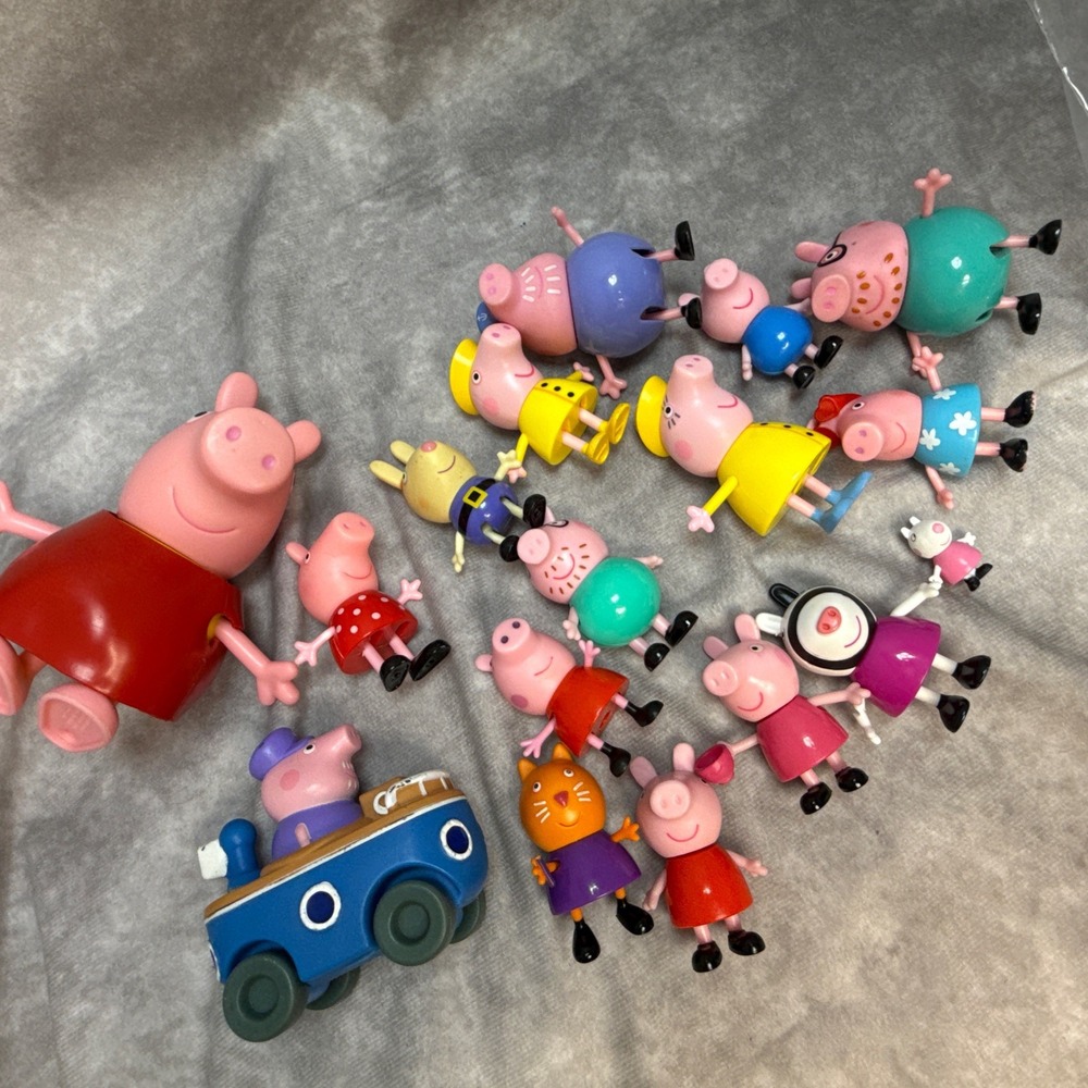 Peppa Pig Figures & Grandpa Pig Friends & Family Lot Of 17 Some Rare